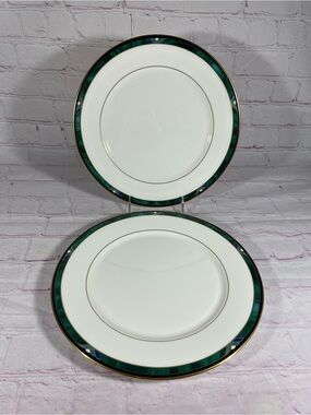 Lenox Debut Collection Kelly Dinner Plates Gold Trim Set of 2